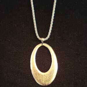 Elegant Silver Oval Pendant Necklace